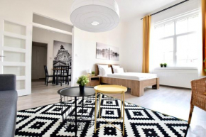 Отель Creative Apartment - Incredible Amazing Bazilika View  Будапешт
